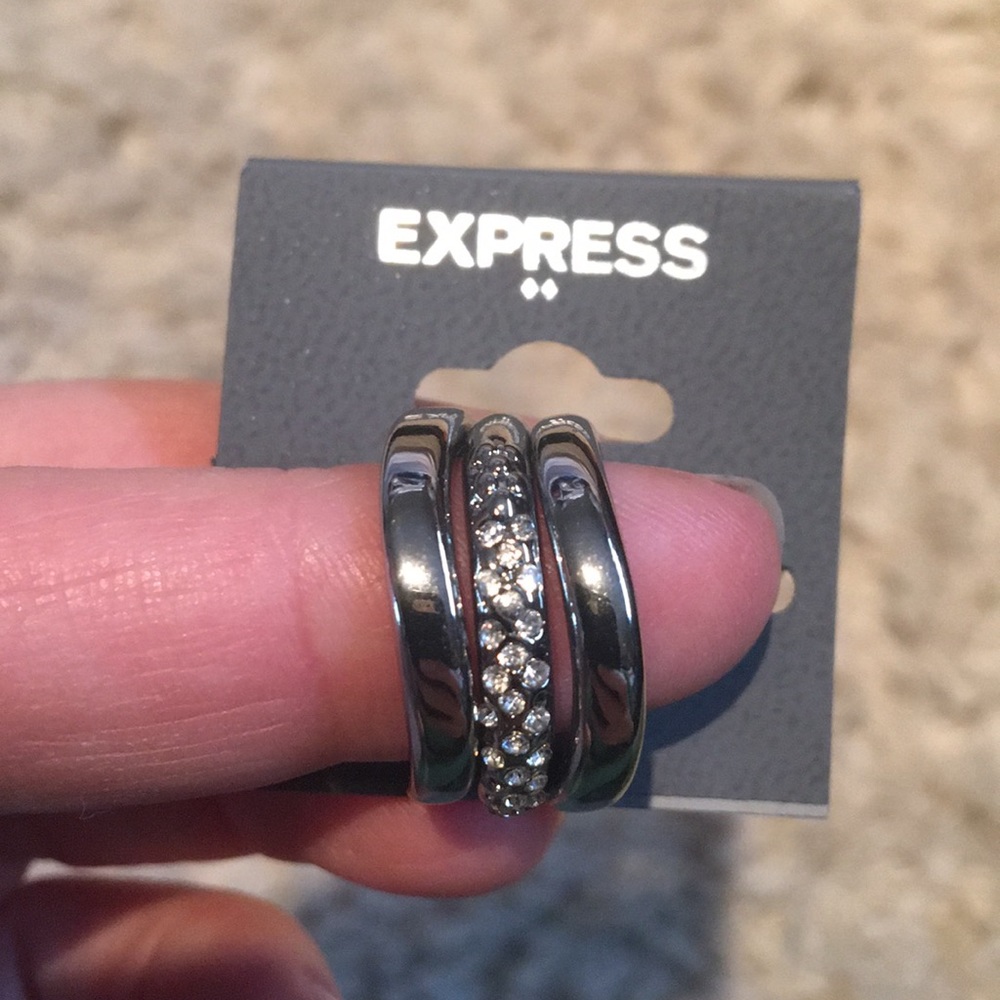 Express rings - Picture 2 of 3